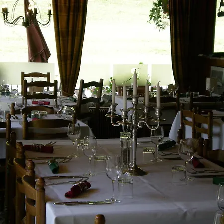 Le Renard Hotell 2*